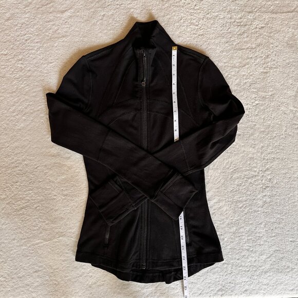 Lululemon Black Define Jacket Size 2 - Sculpting Iconic Fit - Picture 9 of 10
